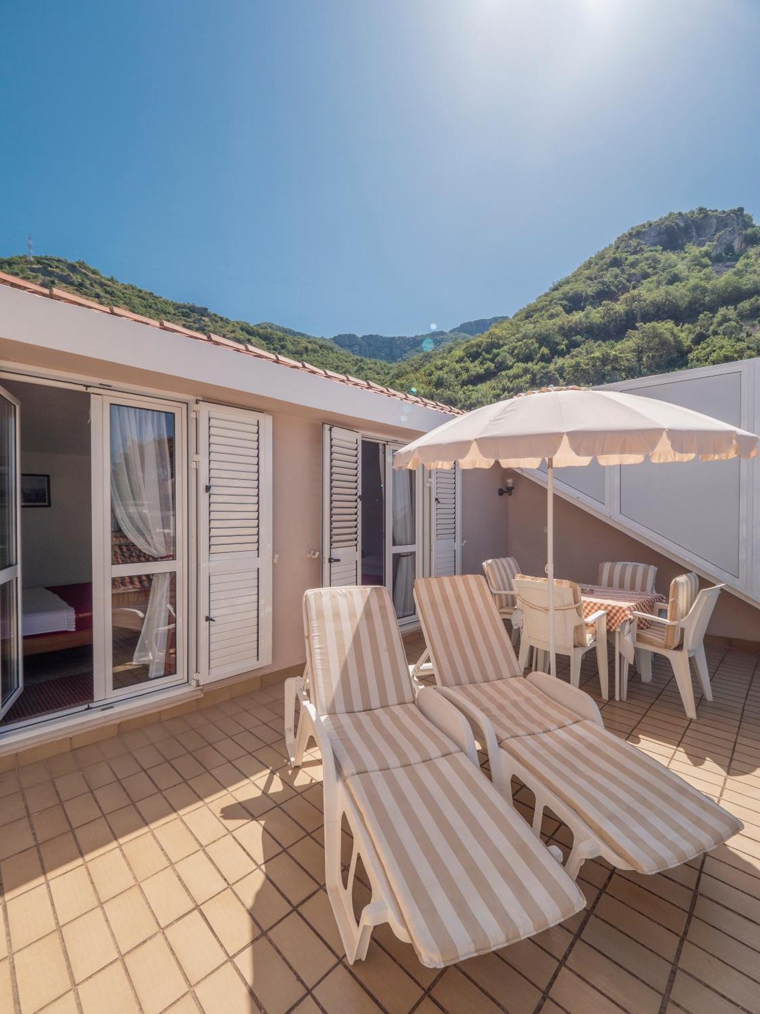 Apartments Marina Sveti Stefan Extérieur photo